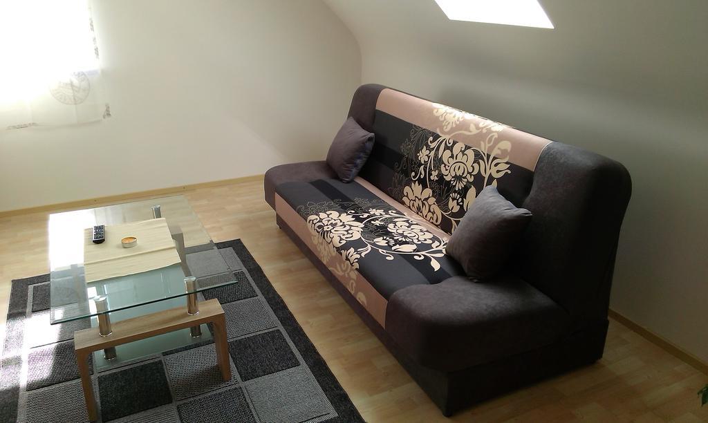 Appartement Sarah Klein Aber Fein à Wellesweiler Extérieur photo