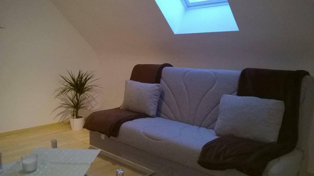 Appartement Sarah Klein Aber Fein à Wellesweiler Extérieur photo