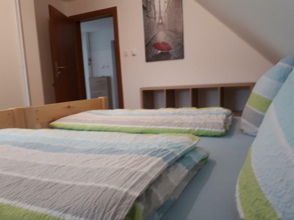 Appartement Sarah Klein Aber Fein à Wellesweiler Extérieur photo